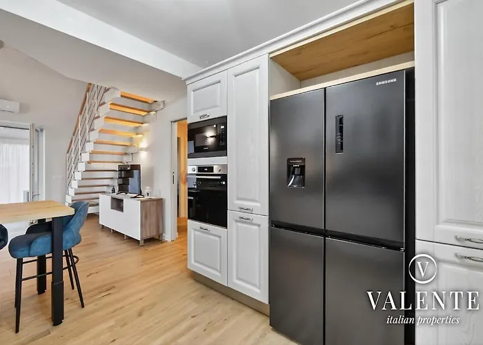 فيلة Blu Lucca- Pool And Parking 10 Min From Lucca كابانّوري